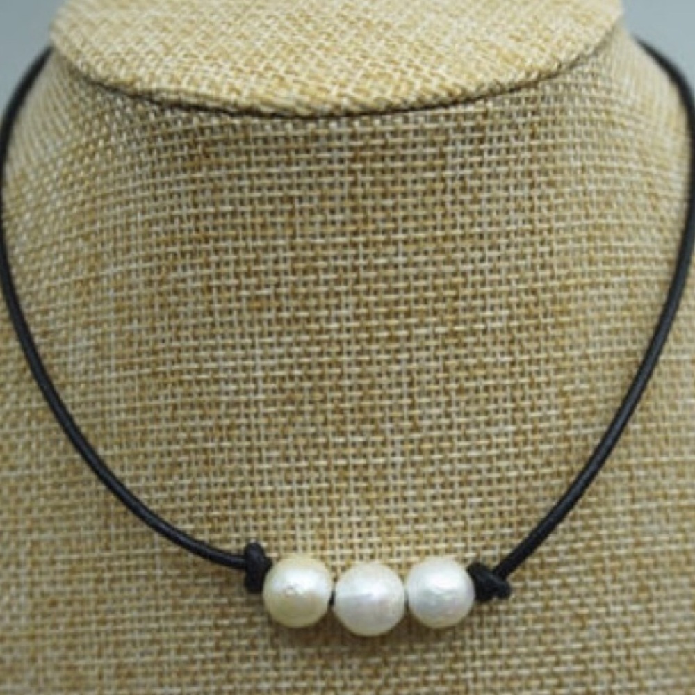 Boho Triple Pearl Leather Necklace
